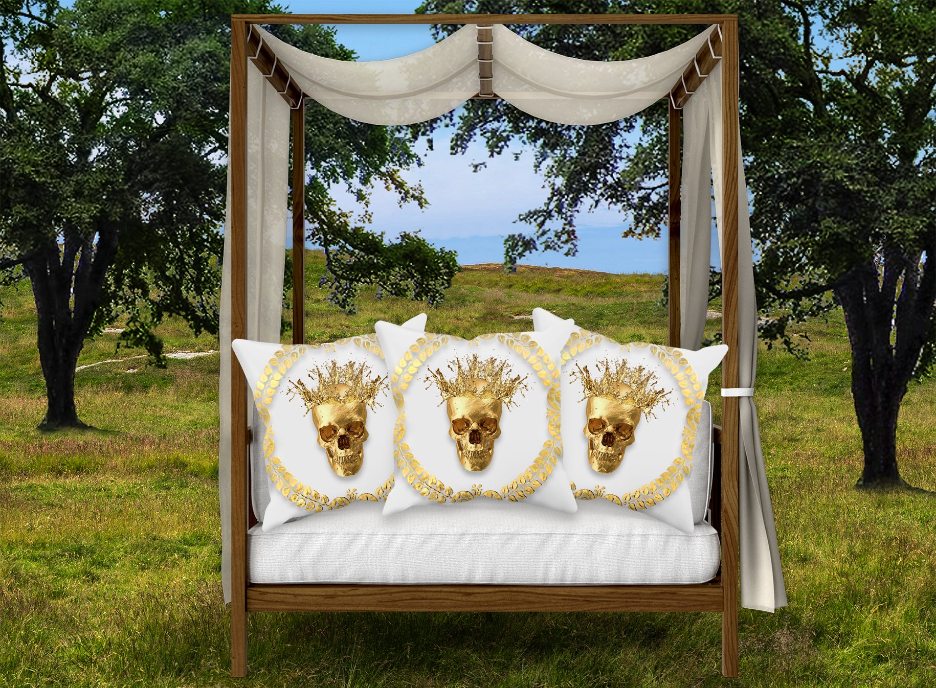 Gold Caesar Skull Pillowcase Set in Light Gray