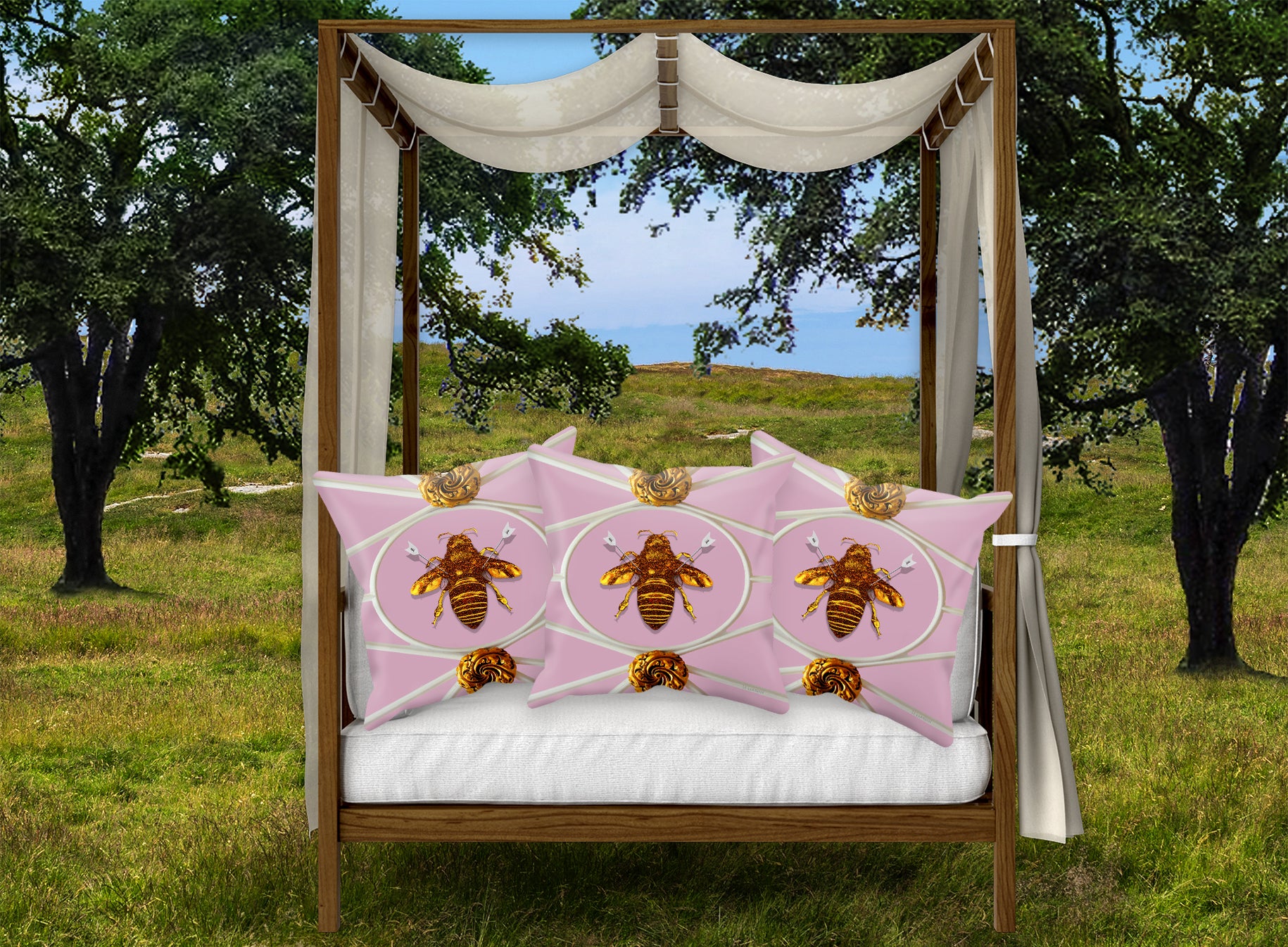 Versailles Royal Honey Bee Pillowcase in LAVENDER BLUSH PINK